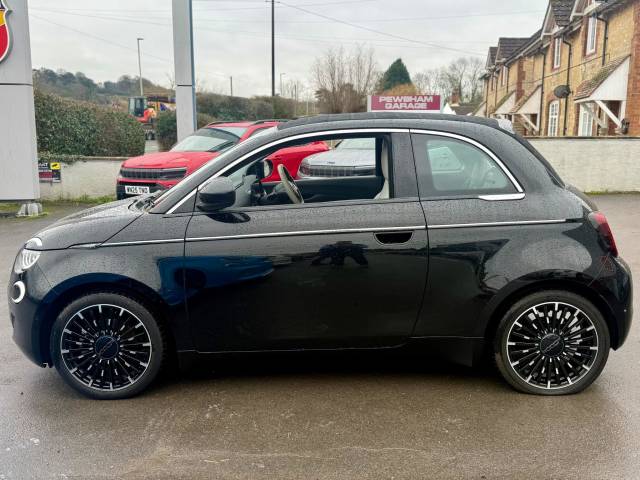 2022 Fiat 500e C 0.0 87kW La Prima 42kWh 2dr Auto