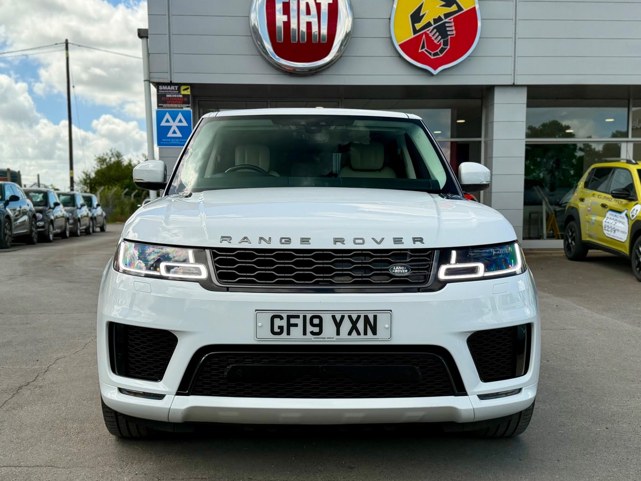 2019 Land Rover Range Rover Sport thumbnail 3
