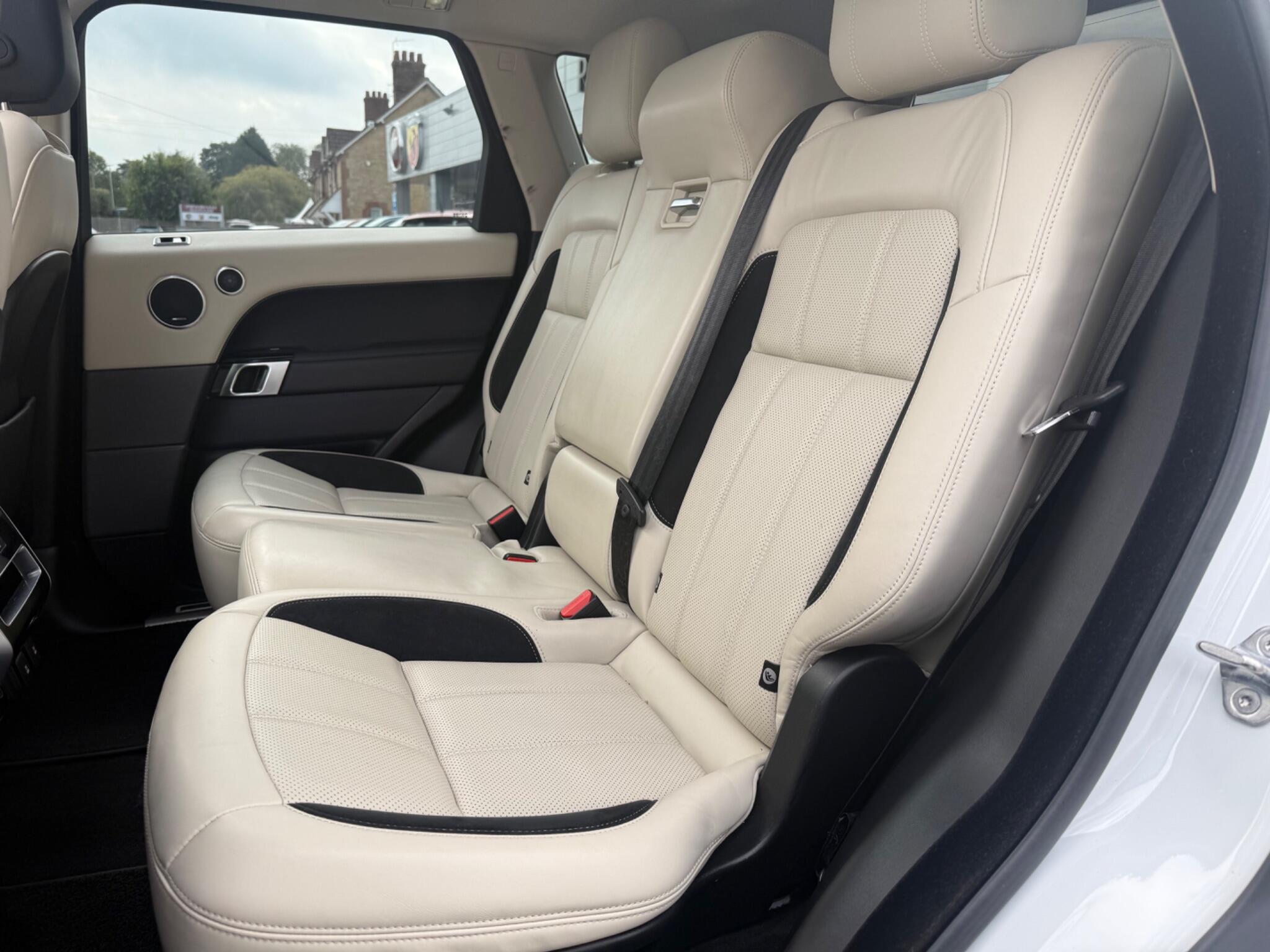 2019 Land Rover Range Rover Sport thumbnail 19