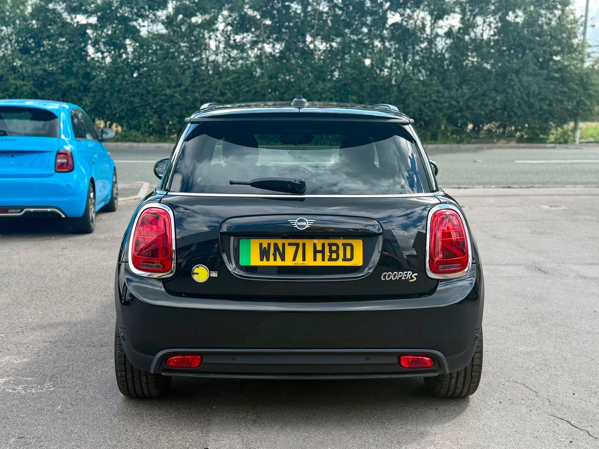 2021 Mini Hatch thumbnail 8