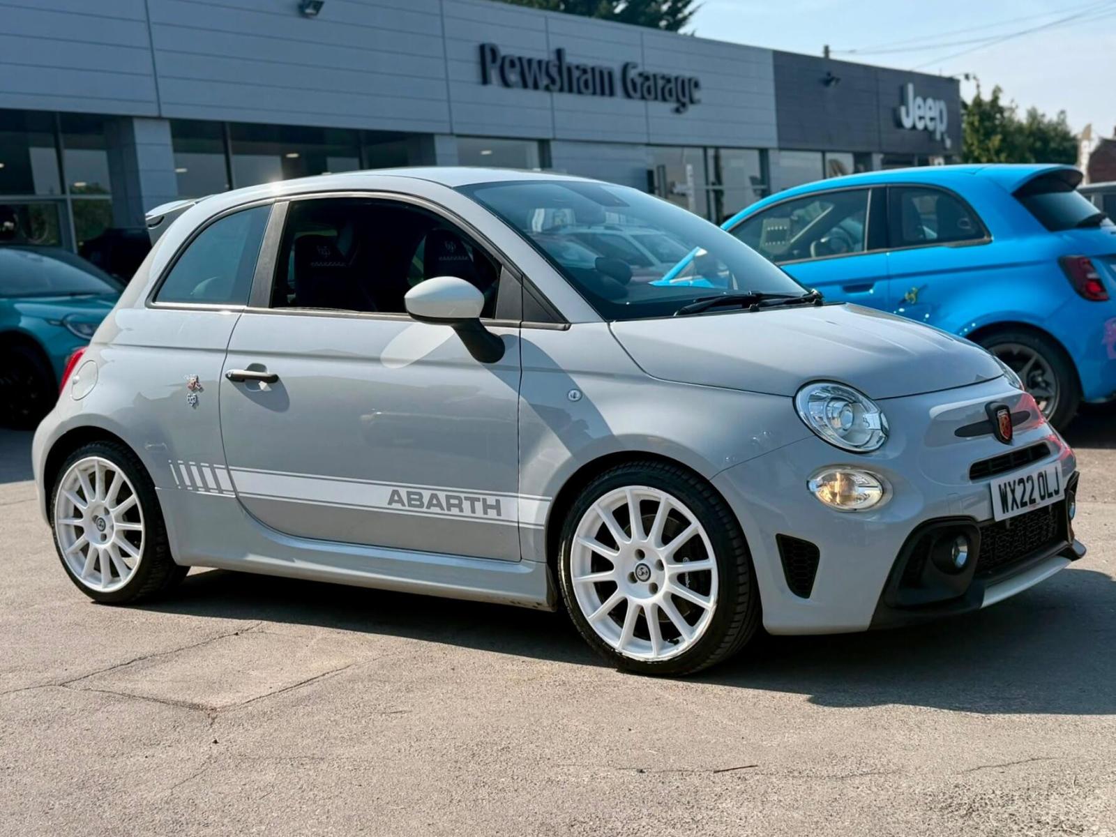 2022 Abarth 695