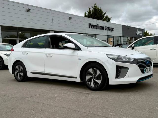 Hyundai Ioniq 1.6 GDi Hybrid Premium SE 5dr DCT Hatchback Petrol/Electric Hybrid WHITE