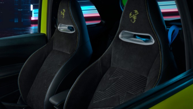 New Abarth 500e Scorpionissima - Interior