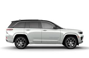 JEEP GRAND CHEROKEE SW at Pewsham Garage Chippenham